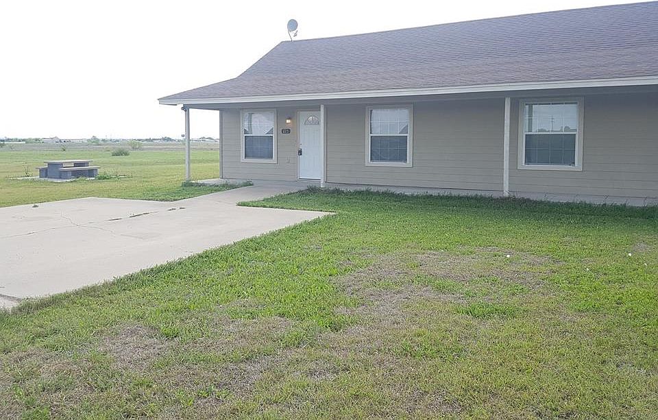 1st image of 225 Blue Bell Ct #225