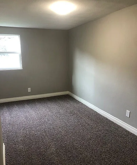 583 Le Harve Ave — Photo 2