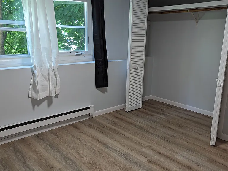 70 Maple St #A — Photo 11