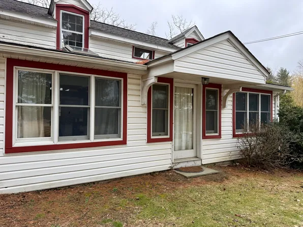 1494 Annandale Rd, Red Hook, NY 12571