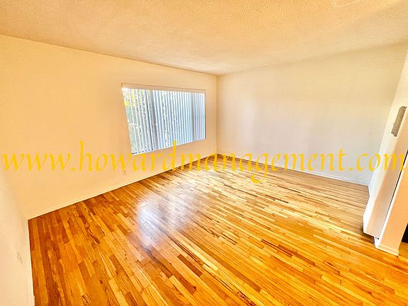 4th image of 1623 S Bundy Dr #3
