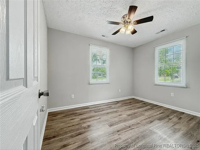 833 Amye St — Photo 3