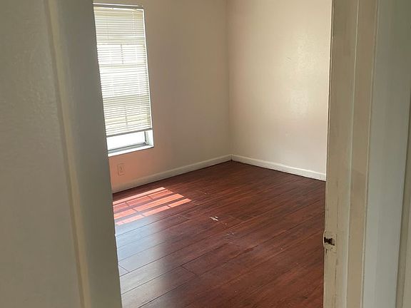 4th image of 802-812 E 114th Ave #6421032