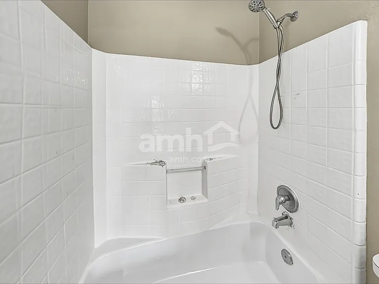 3443 Becker Glen St — Photo 11