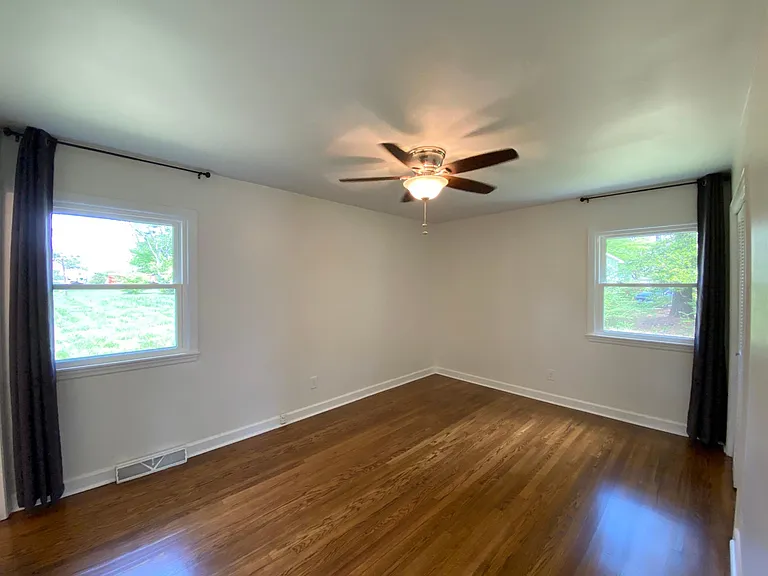 10033 Ligon Mill Rd — Photo 9