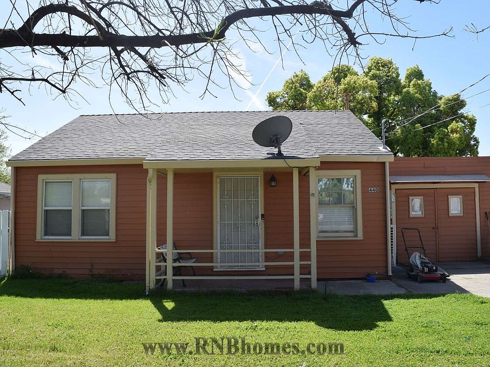 1st image of 440 Lampasas Ave