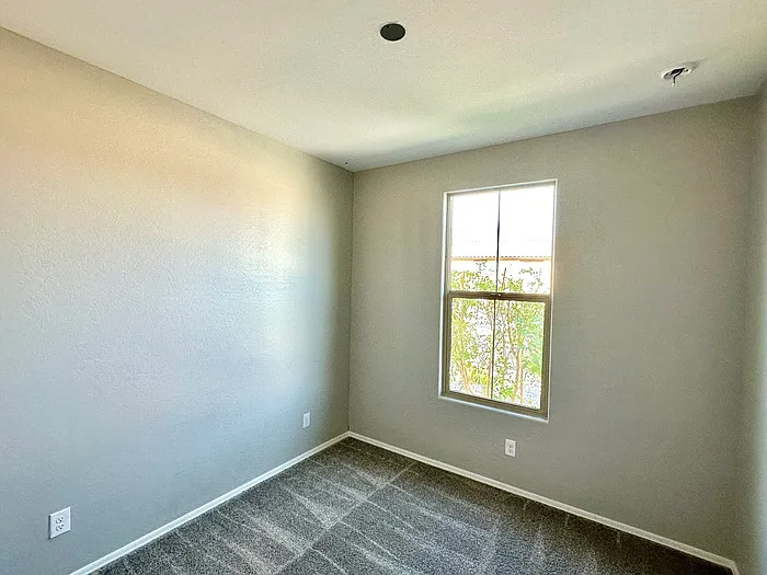 48402 N Basilio St — Photo 7
