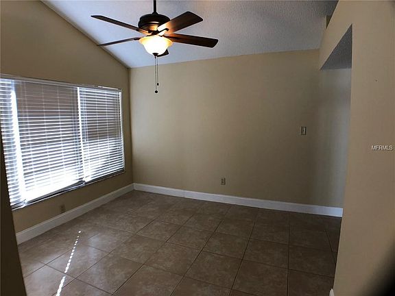 4th image of 1032 Beckstrom Dr