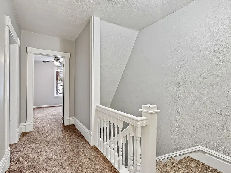 410 Lorenz Ave — Photo 10
