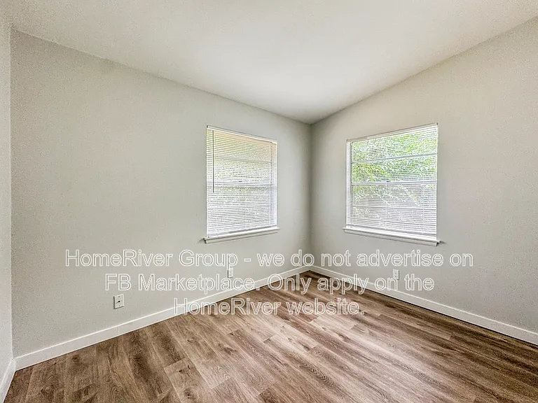 4814 Castle Arms — Photo 11