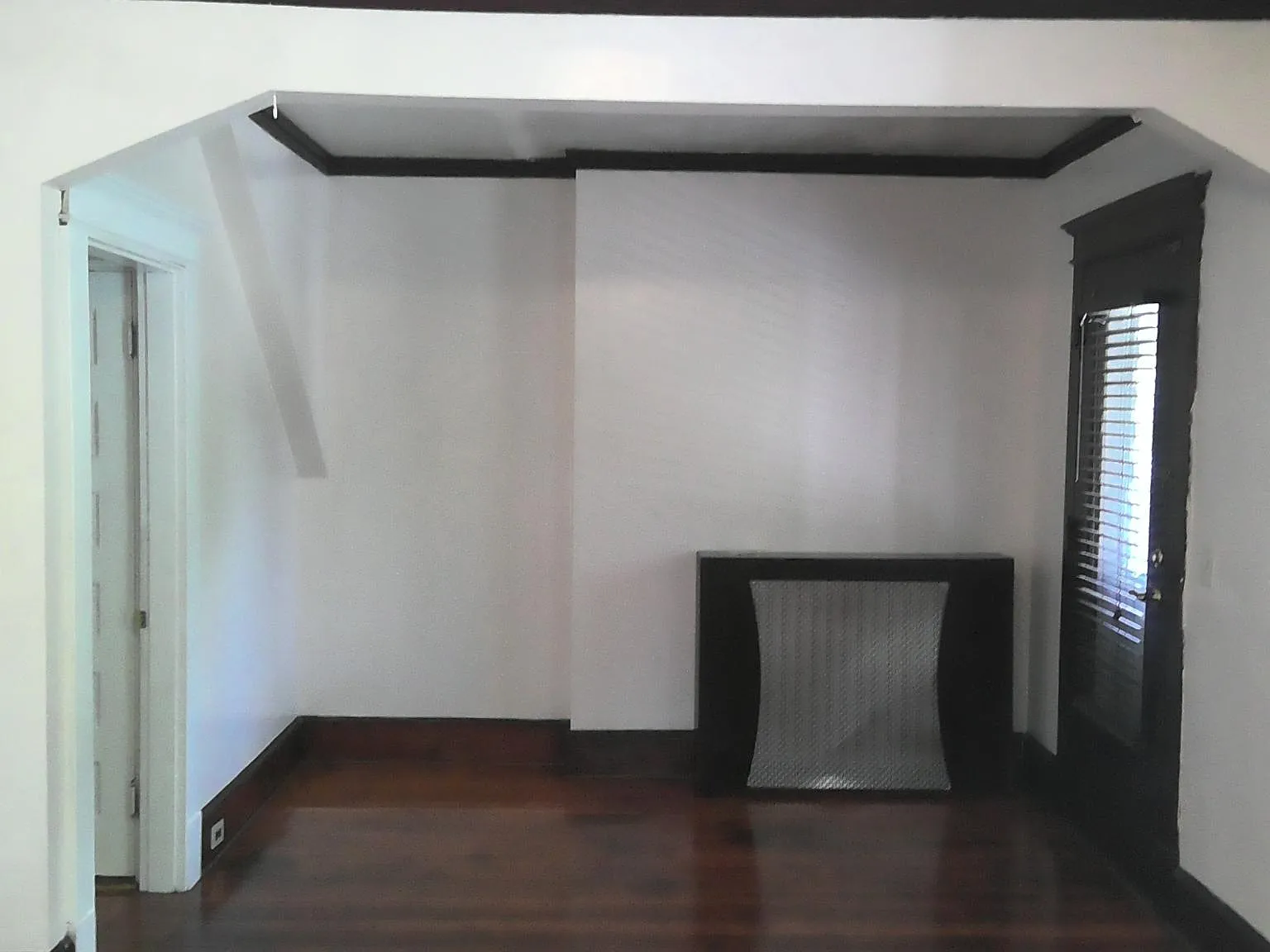 215 Boyden St — Photo 1
