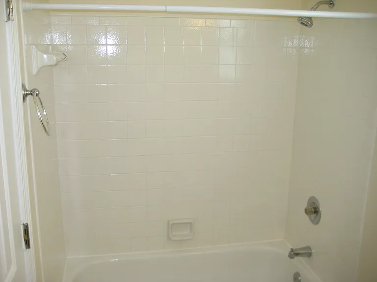 126 Ashton Dr — Photo 13