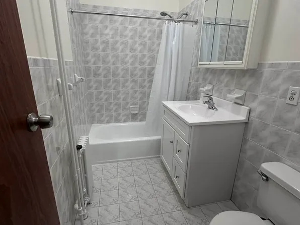 1939 Gates Avenue image 6 of 6