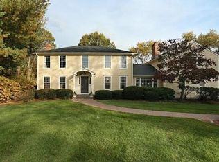 67 Main St, Southborough, MA 01772