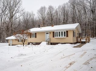 N6218 740th St, Beldenville, WI 54003