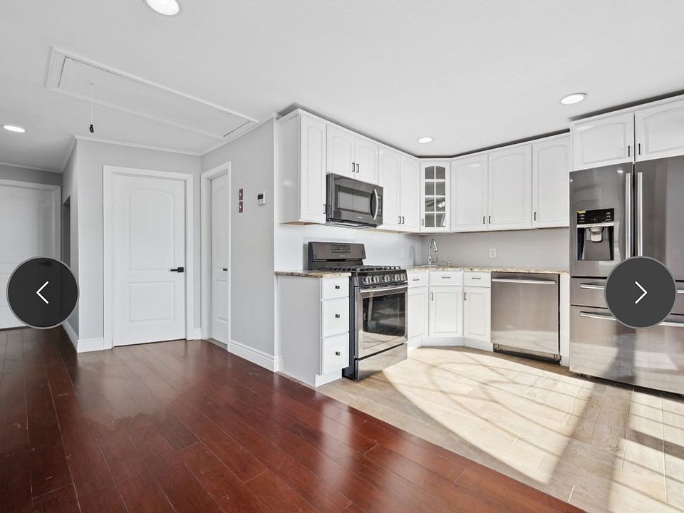 1st image of 10223 164th Dr APT 3