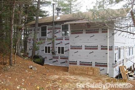 Two levels of living....
						:
						The cottage is in the finishing process, excellent project for a handy man.
