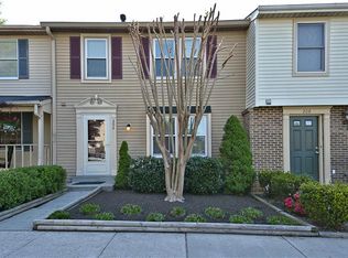 206 Whitcliff Ct, Gaithersburg, MD 20878