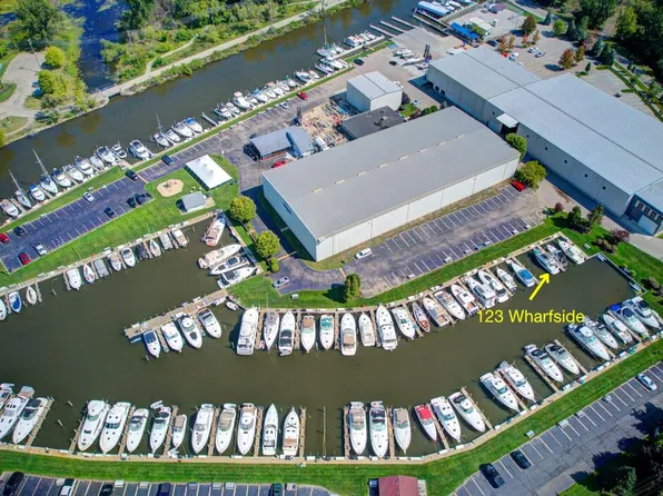 123 Wharfside, Grand Haven, MI 49417