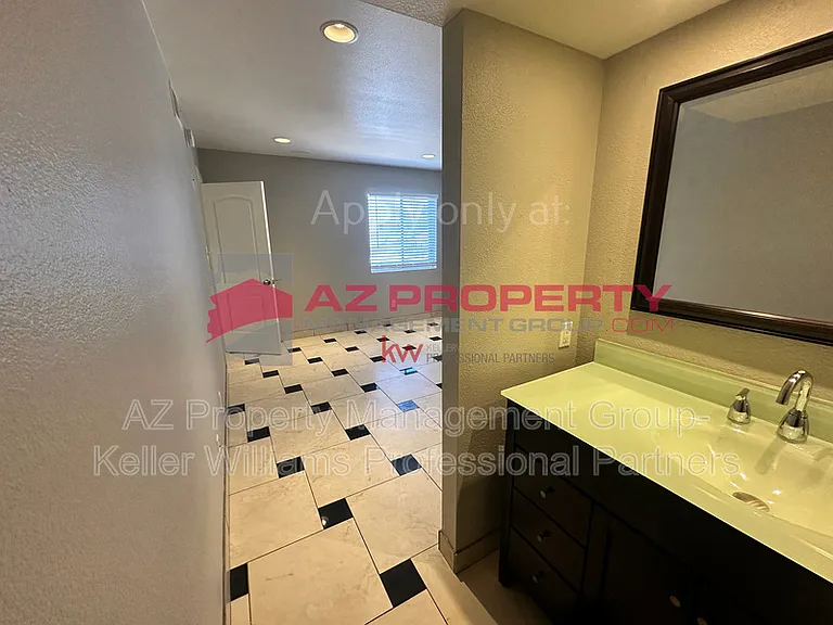 4410 N Longview Ave #226 — Photo 18