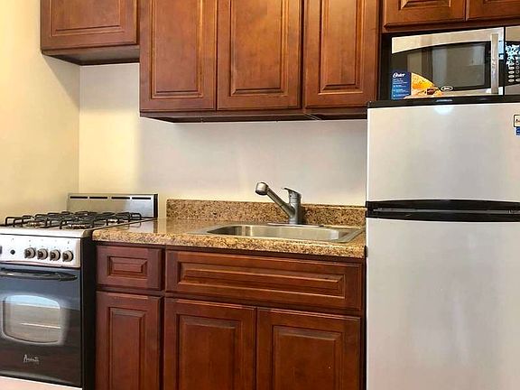 2nd image of 316 E 93rd St APT 27
