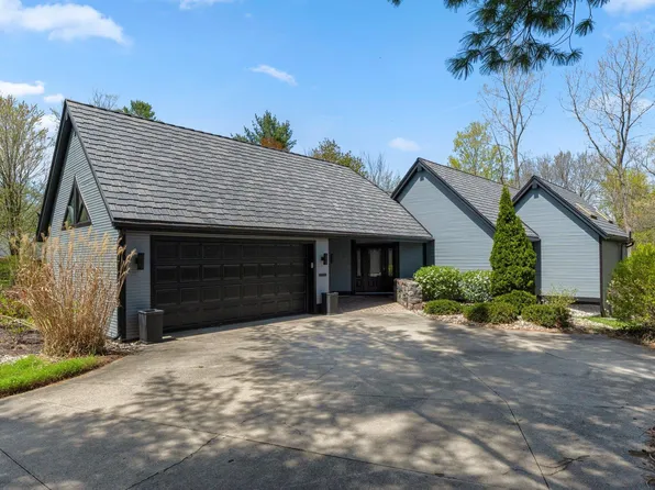 6918 Woodcroft Ln, Fort Wayne, IN 46804