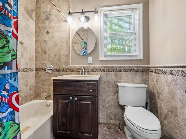 453 North Railroad Avenue image 14 of 27