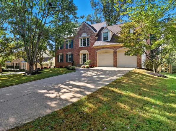 913 White Pine Pl, Potomac, MD 20854