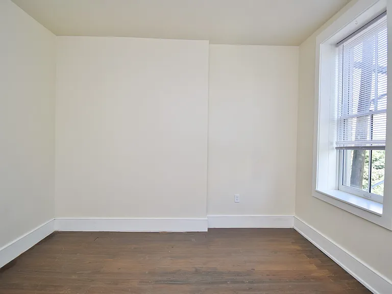 105 Peete St — Photo 37