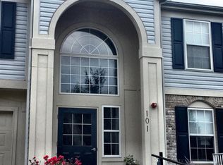 101 Postoak Ln #2-B, Milford, OH 45150