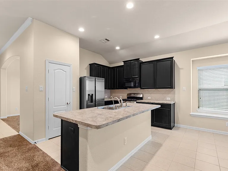 22810 Highland Bluff Ln — Photo 7