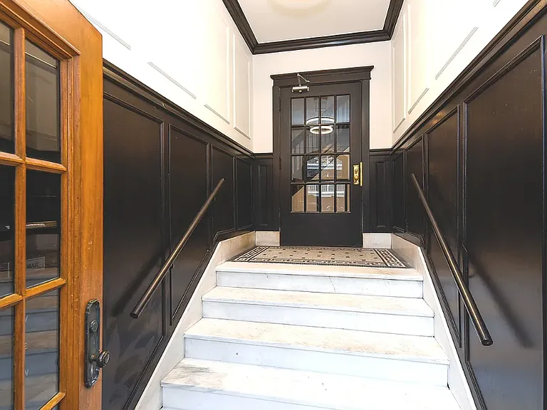 1414 W Rascher Ave #1W — Photo 10