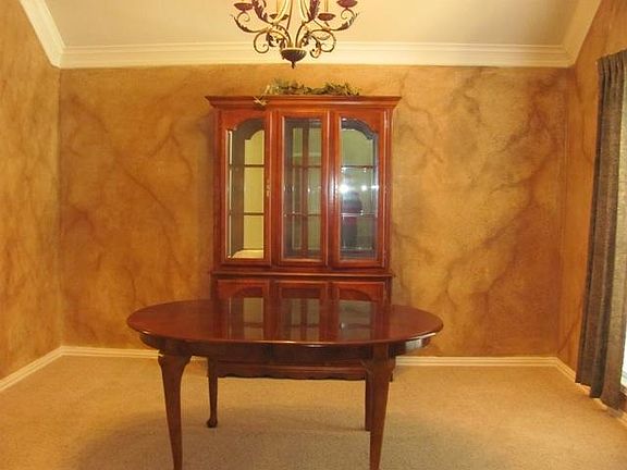 4th image of 5701 Pinecrest Ct