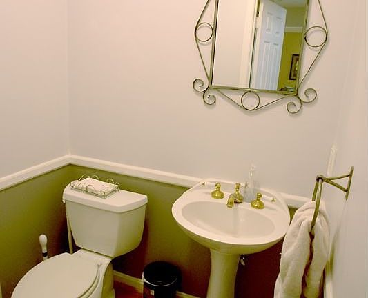Powder room
