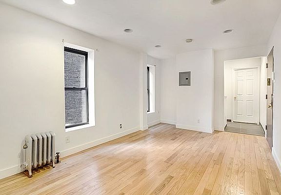 3rd image of 1486 Lex Ave #4C
