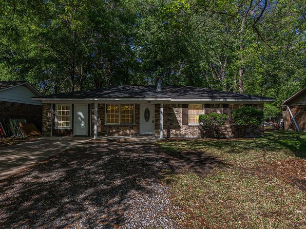 203 Elliott Dr, Ladson, SC 29456