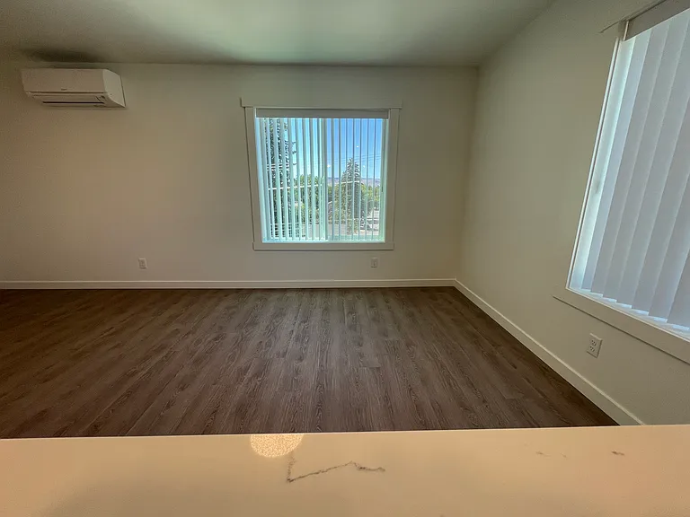 609 N Water St #401 — Photo 11