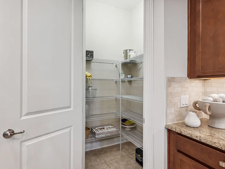 95282 Summerwoods Cir #607 — Photo 12