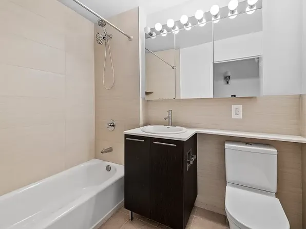 121 Reade Street image 8 of 12