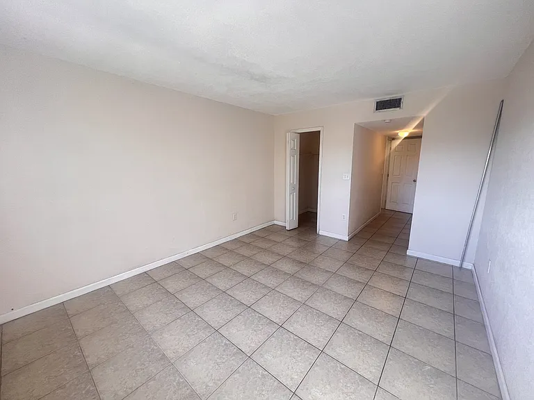 12290 NE 11th Ct #203-1 — Photo 2