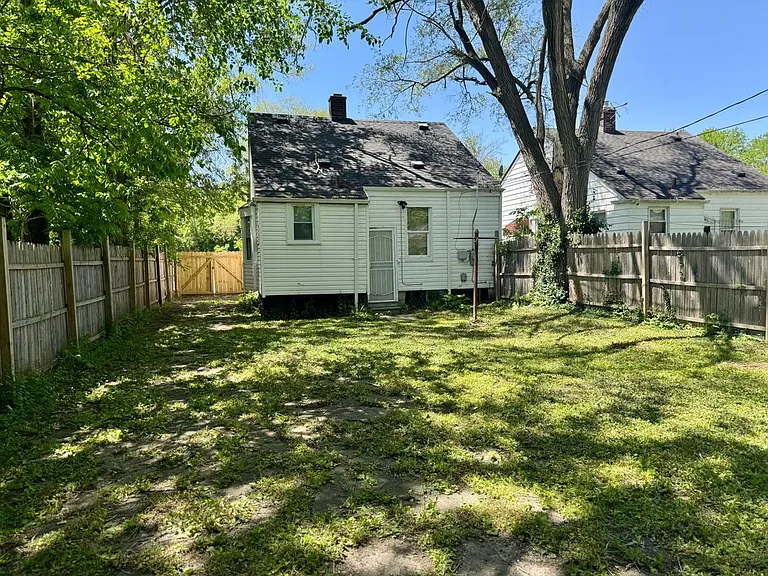 12244 Woodmont Ave — Photo 12