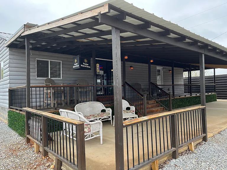 Convenience store with pizzas and sub sandwiches and other convenience items, open Mon- Sat 8 am- 9 pm