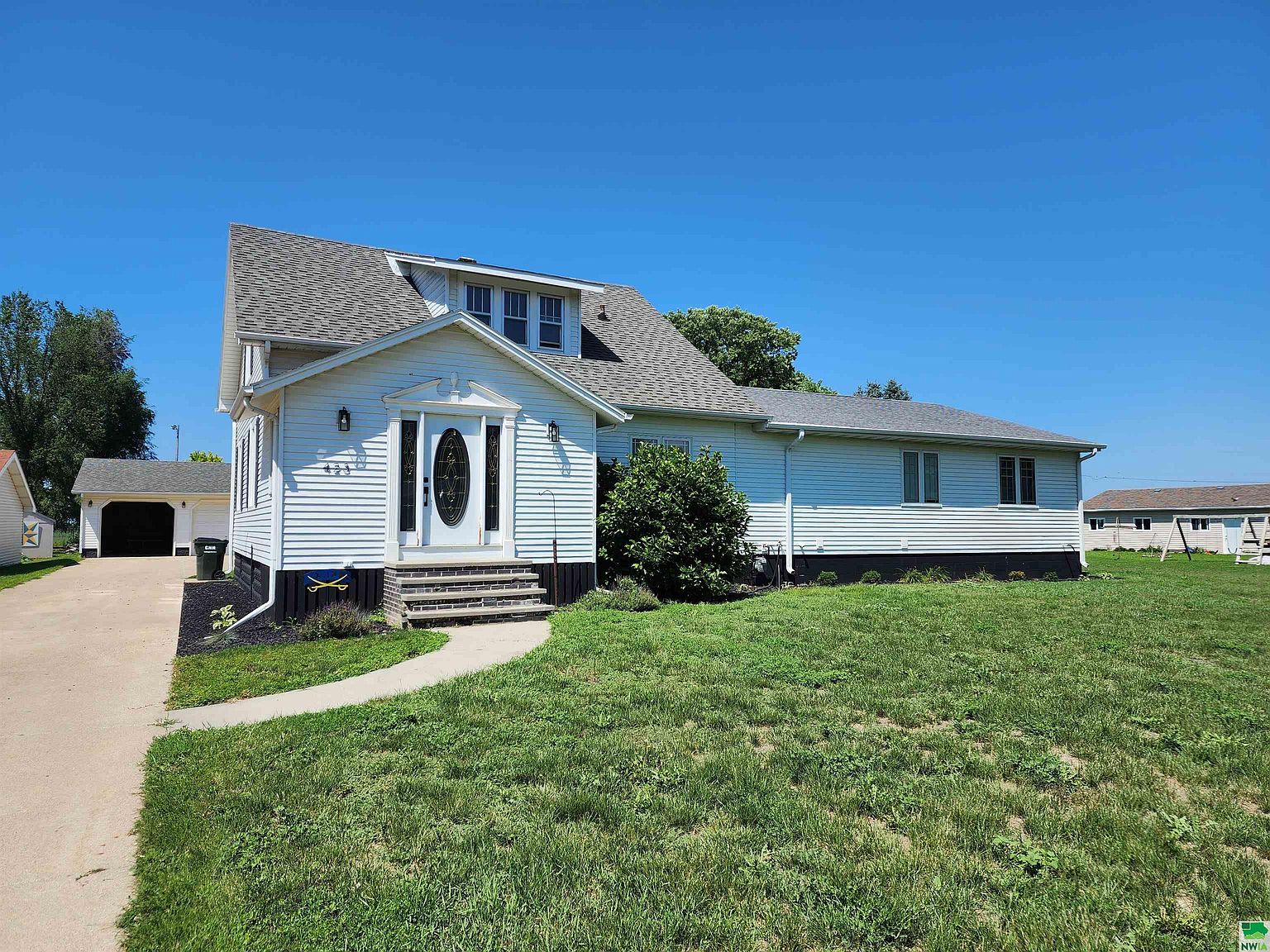 423 8th St, Sloan, IA 51055 Zillow