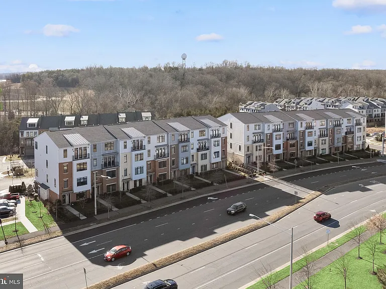 1304 Ribbon Limestone Ter SE — Photo 27