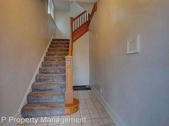 4th image of 808 Academy Ave #2