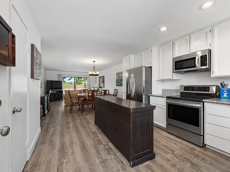 358 Abington Rd — Photo 7