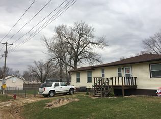 323 Elizabeth St, Huntsville, MO 65259