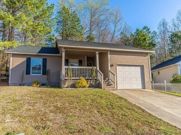 3047 Copenhagen Dr, Fayetteville, NC 28301