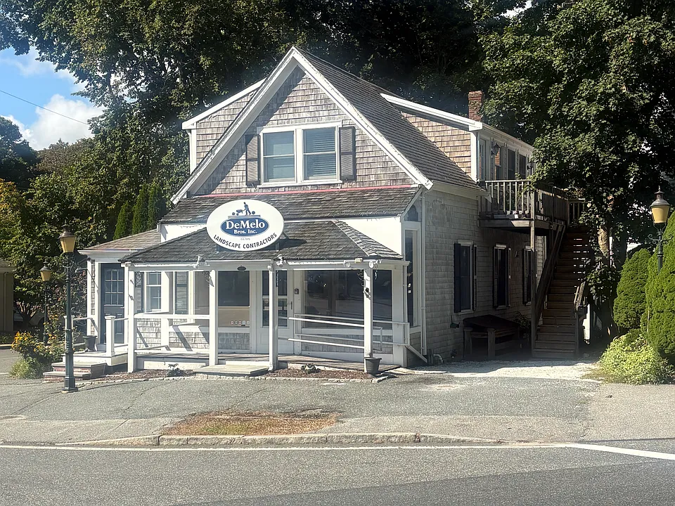 879 Main St #1