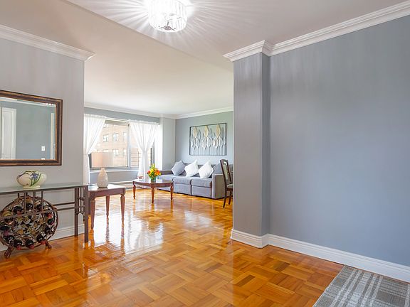 3rd image of 21-25 34th Ave APT 9A